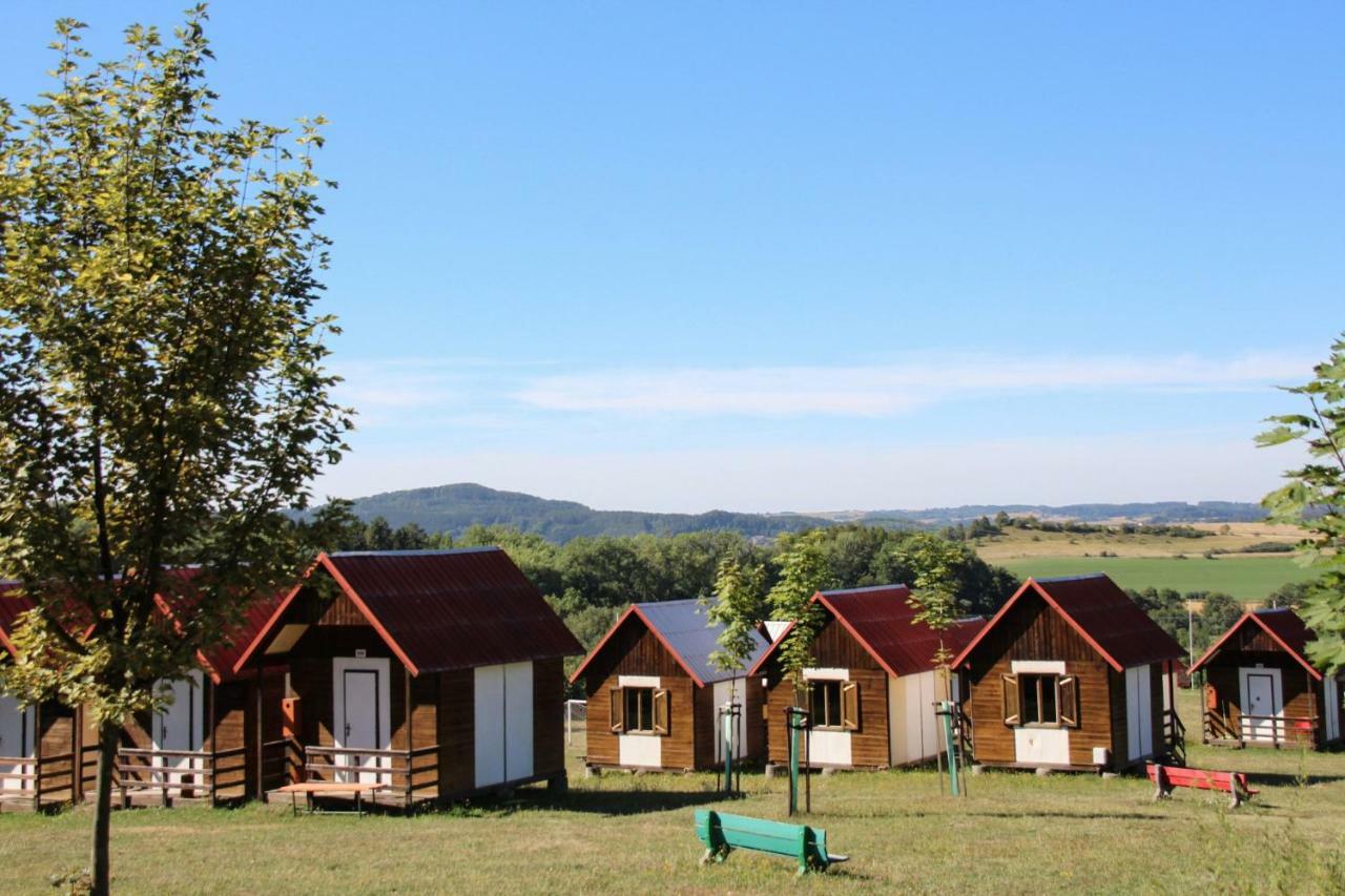 Camping V Raji - Palda Hotell Rovensko pod Troskami Exteriör bild